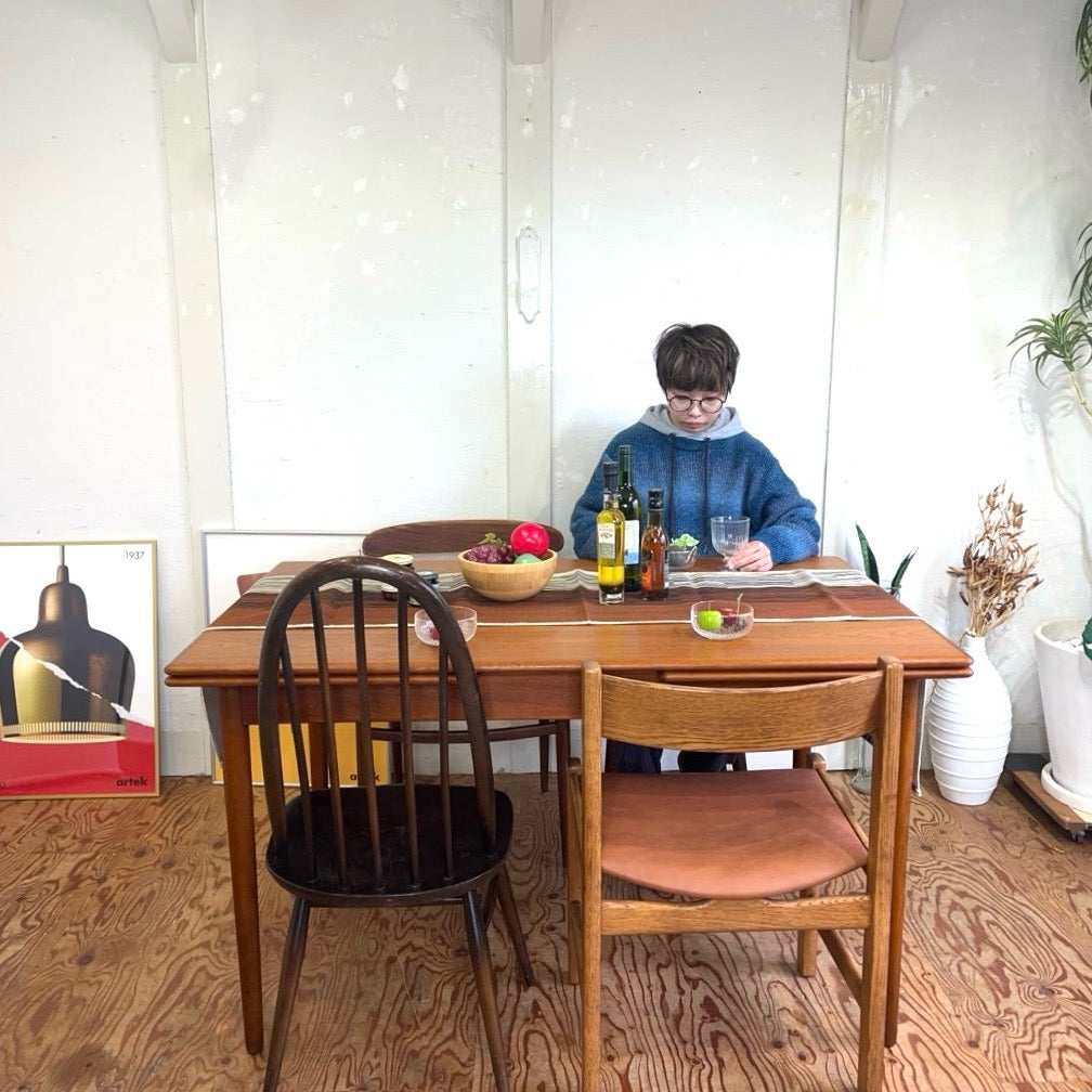 チーク材 伸長式 ダイニングテーブル ドローリーフ 北欧 ヴィンテージ