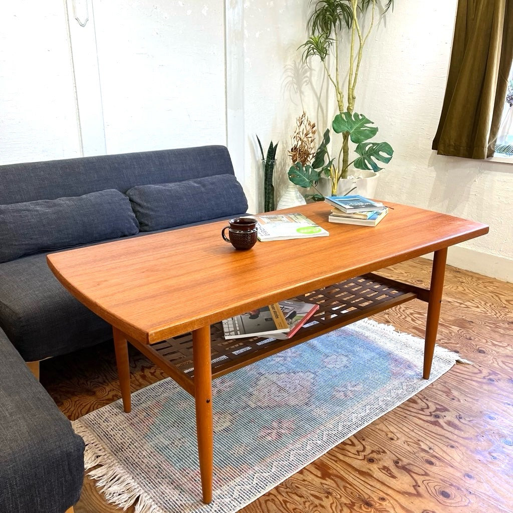 チーク材&ビーチ材 センターテーブル  コーヒーテーブルリビングテーブル  北欧 デンマーク クラシック Scandinavian vintage 中古