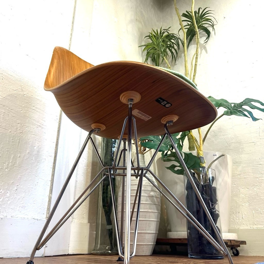 ハーマンミラー / Herman Miller ウッドシェルチェア 【2】チェアパッド付 エッフェルベース チャールズ&レイ・イームズ 中古
