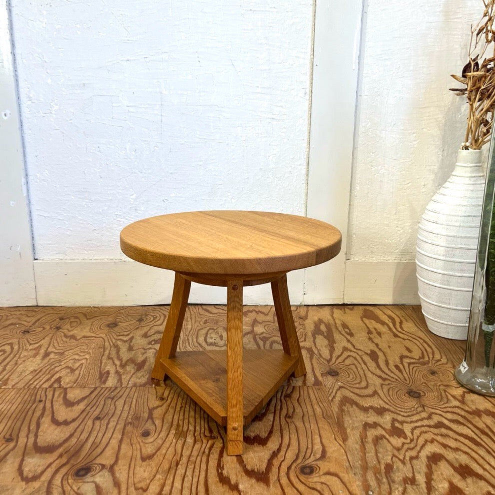 飛騨産業 / HIDA ナラ無垢材 サイドテーブル 花台 キツツキマーク 中古