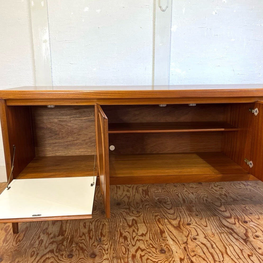 ネイサン / NATHAN   サークルサイドボード チーク材 英国 ヴィンテージ