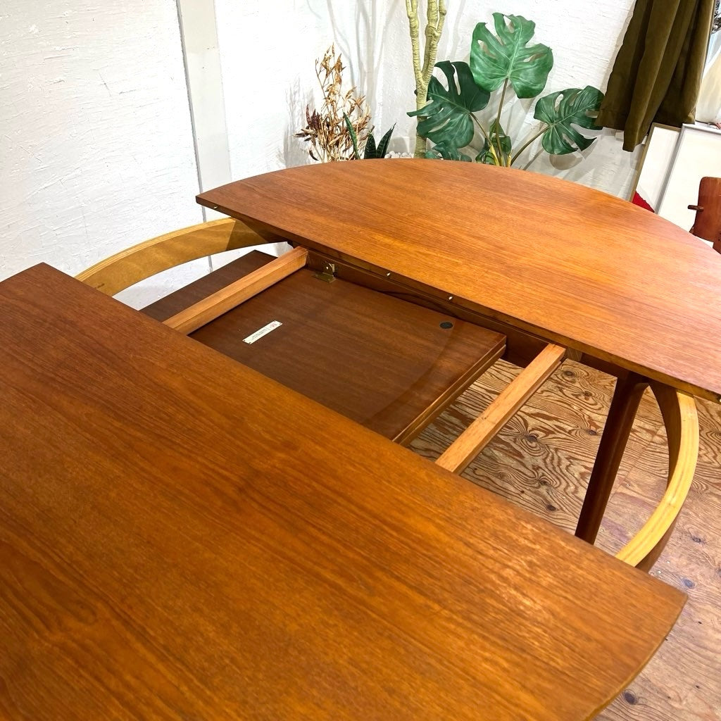 マッキントッシュ / A.H.McIntosh 伸長式ラウンドダイニングテーブル チーク材 ヴィンテージ