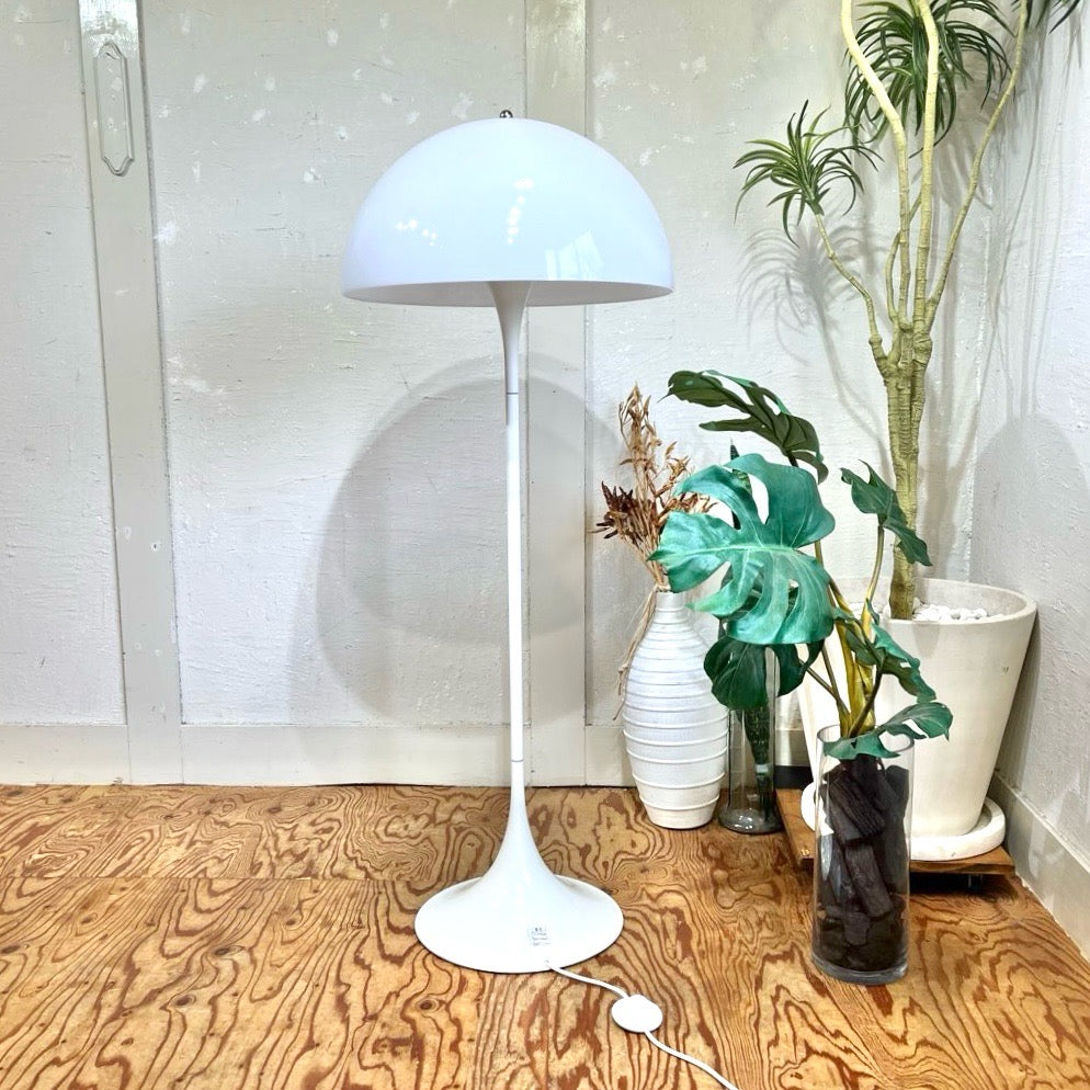 ルイスポールセン / Louis Poulsen パンテラ / Panthella フロアライト ヴァーナー・パントン デンマーク 中古