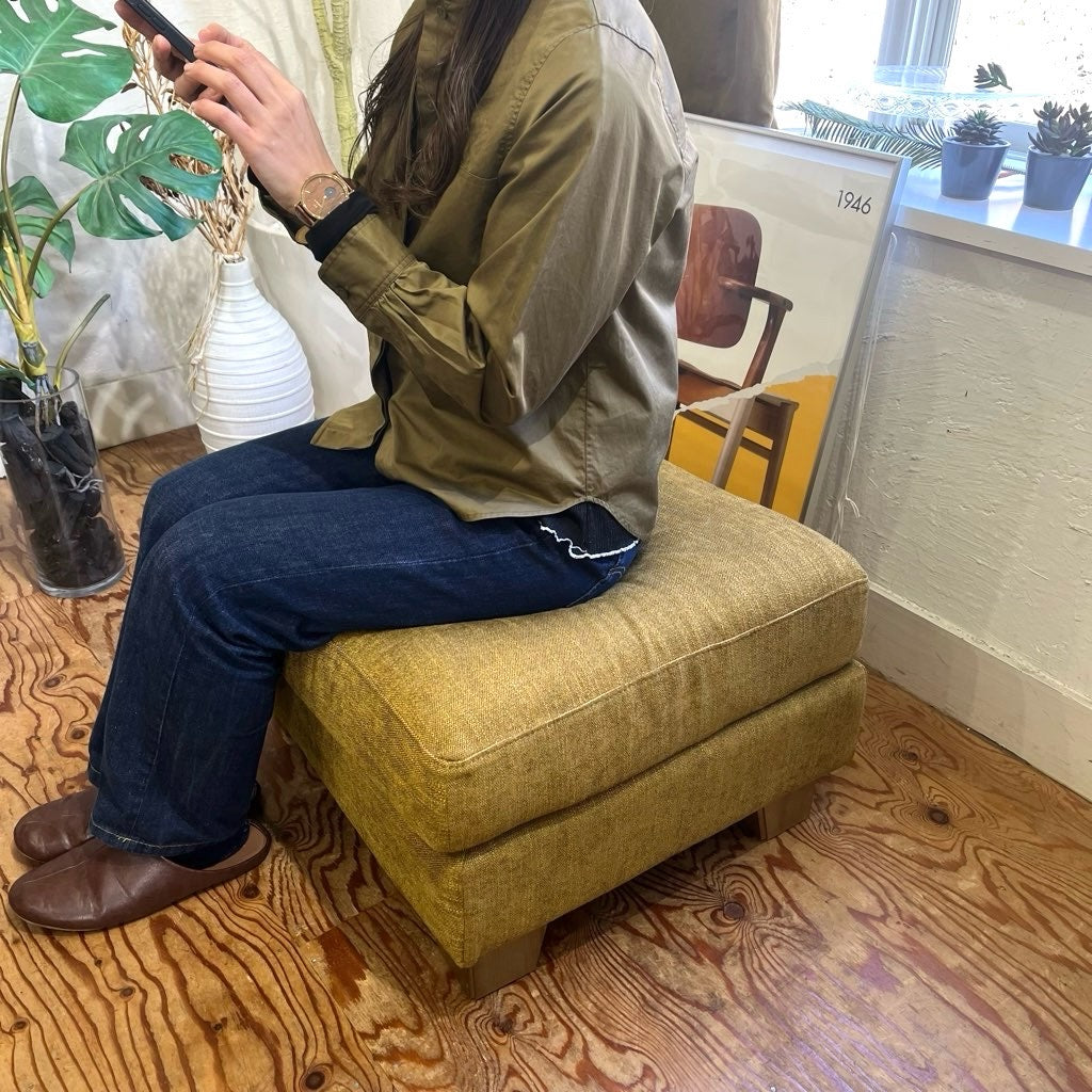 関家具  スツール  オットマン ファブリック オリーブ 足置き  中古