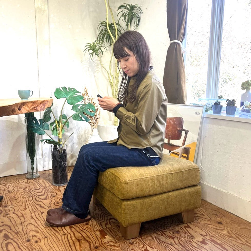 関家具  スツール  オットマン ファブリック オリーブ 足置き  中古