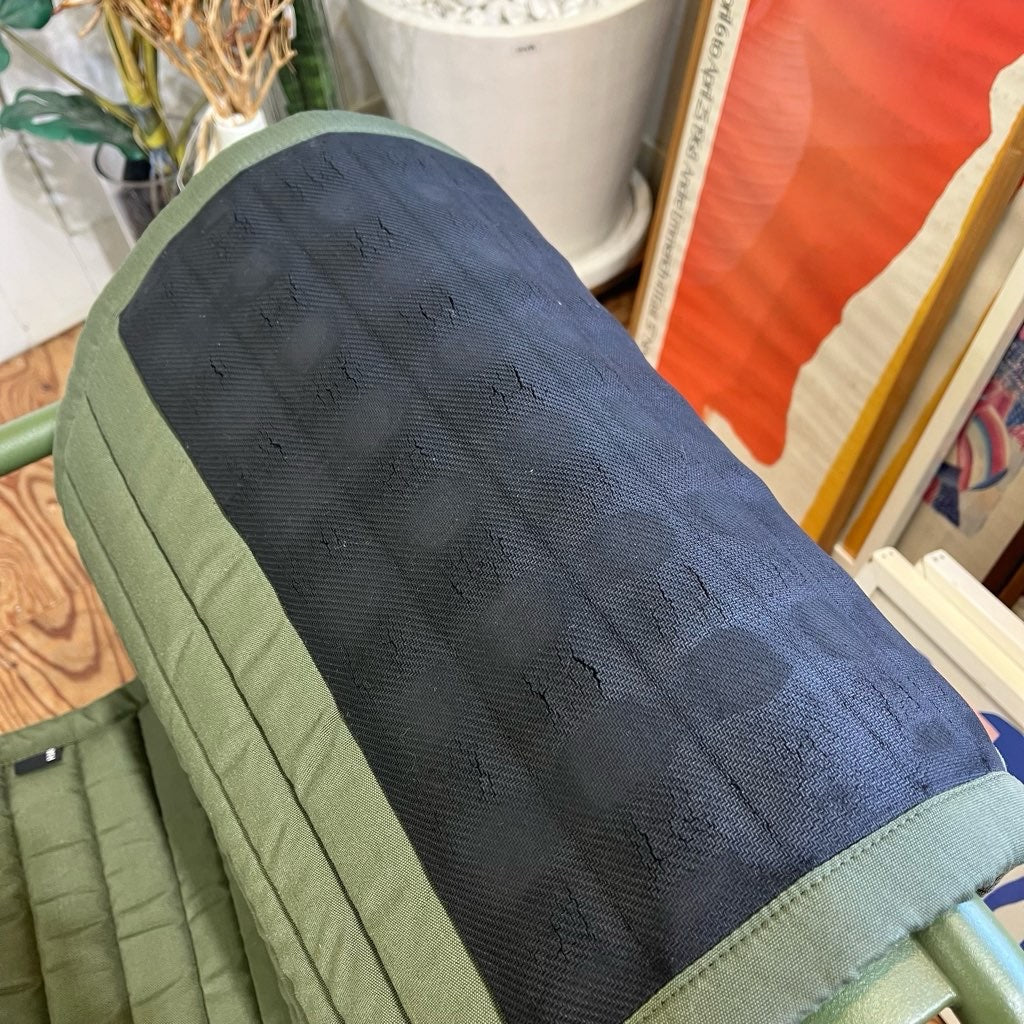 ヘイ/ HAY パリサード / PALISSADE ダイニングアームチェア QUILTEDクッション付き オリーブ デンマーク 北欧 中古