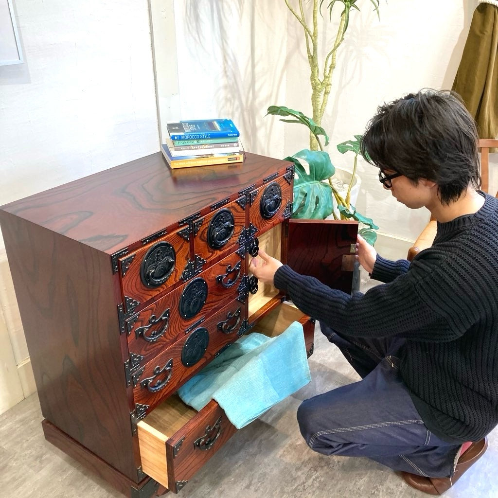 岩谷堂箪笥 車箪笥 和家具 4段 民芸家具 古民具 漆塗り 中古