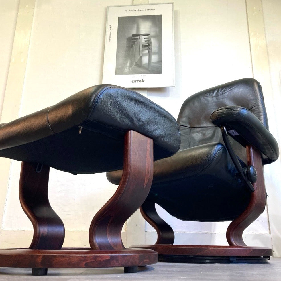 エコーネス / EKORNES ストレスレスチェア ストレスコンサル / Stressless Consul&オットマン Sサイズ  クラシックベース 本革張り 中古