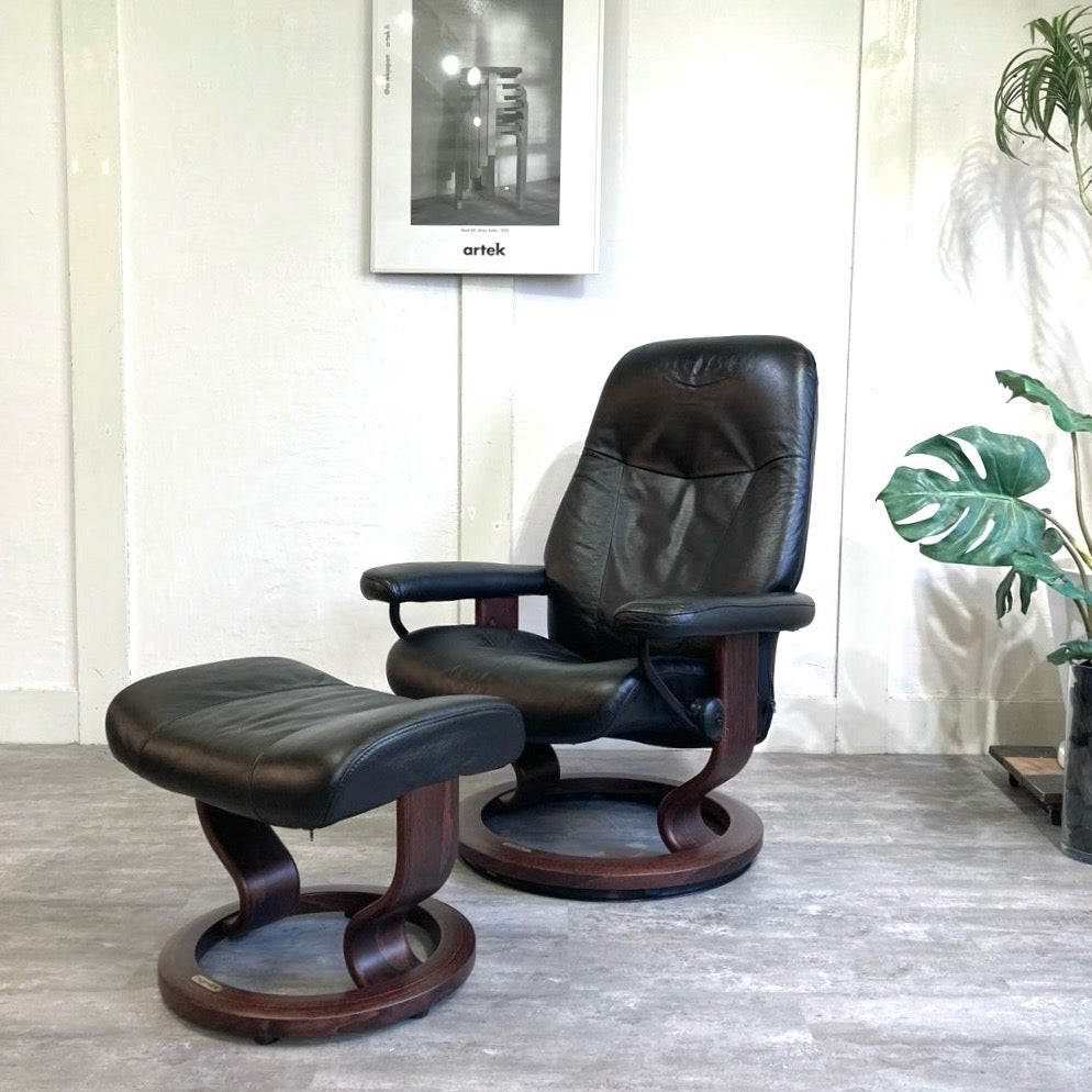 エコーネス / EKORNES ストレスレスチェア ストレスコンサル / Stressless Consul&オットマン Sサイズ  クラシックベース 本革張り 中古
