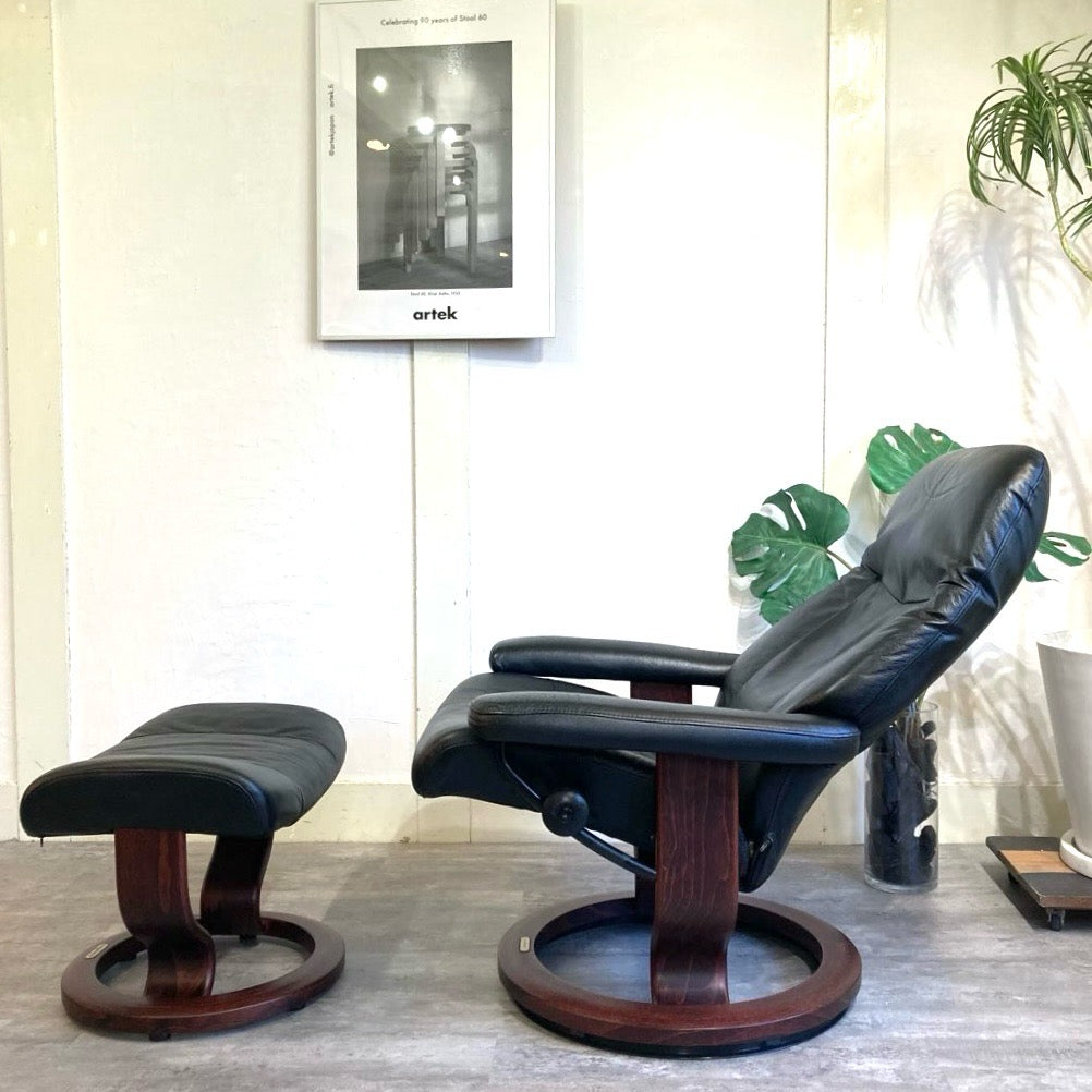 エコーネス / EKORNES ストレスレスチェア ストレスコンサル / Stressless Consul&オットマン Sサイズ  クラシックベース 本革張り 中古