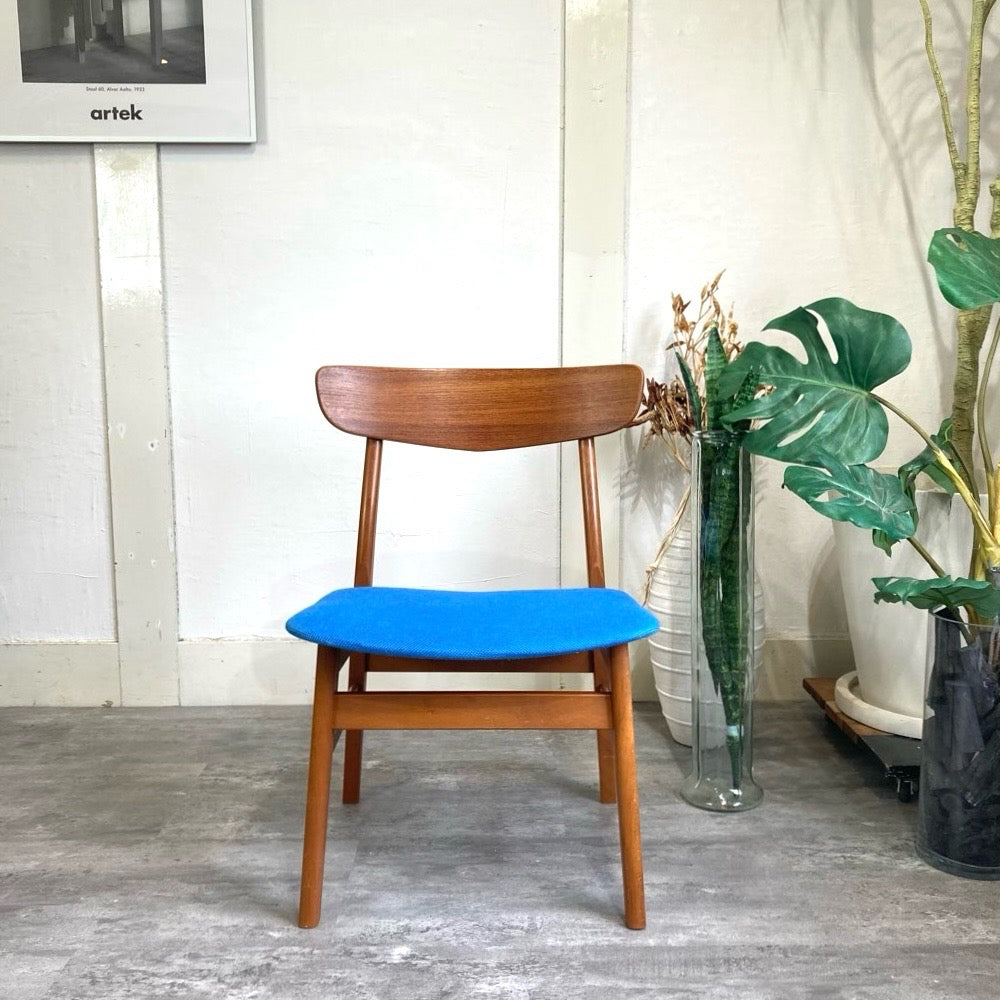 チーク材&ビーチ材 デンマーク製 ダイニングチェア サイドチェア  ブルー 北欧 ヴィンテージ