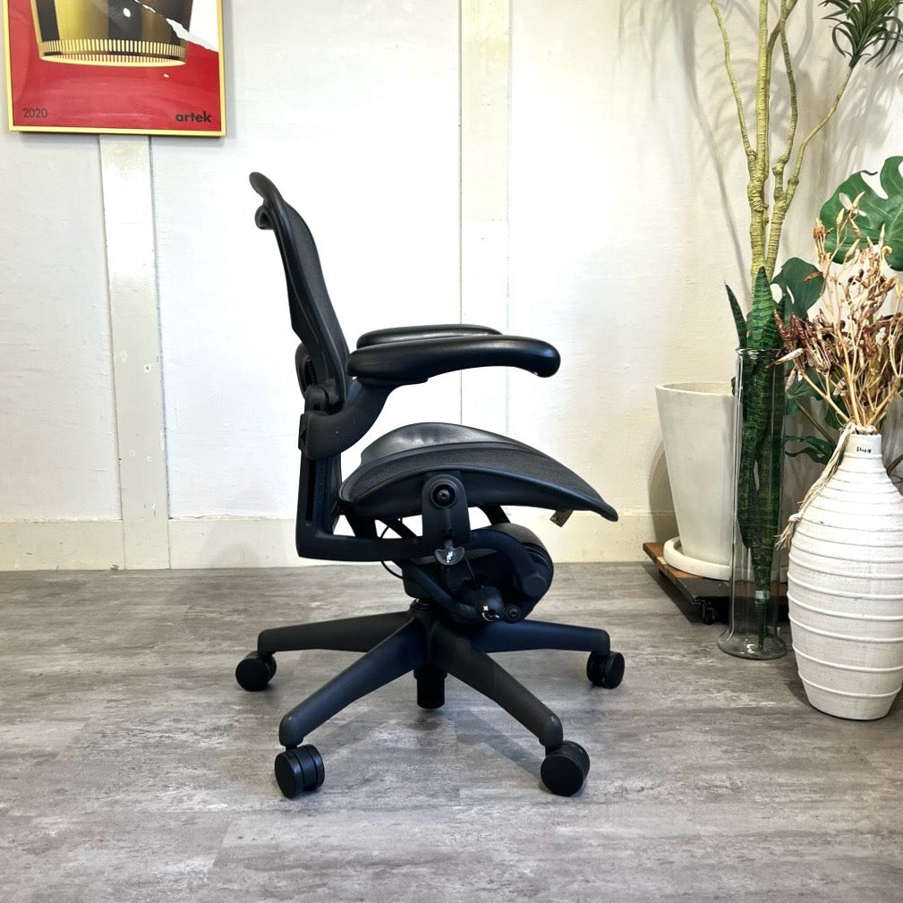 ハーマンミラー / HermanMiller アーロンチェア / Aeron Chairs クラシック ランバーサポート Size A フル装備 中古