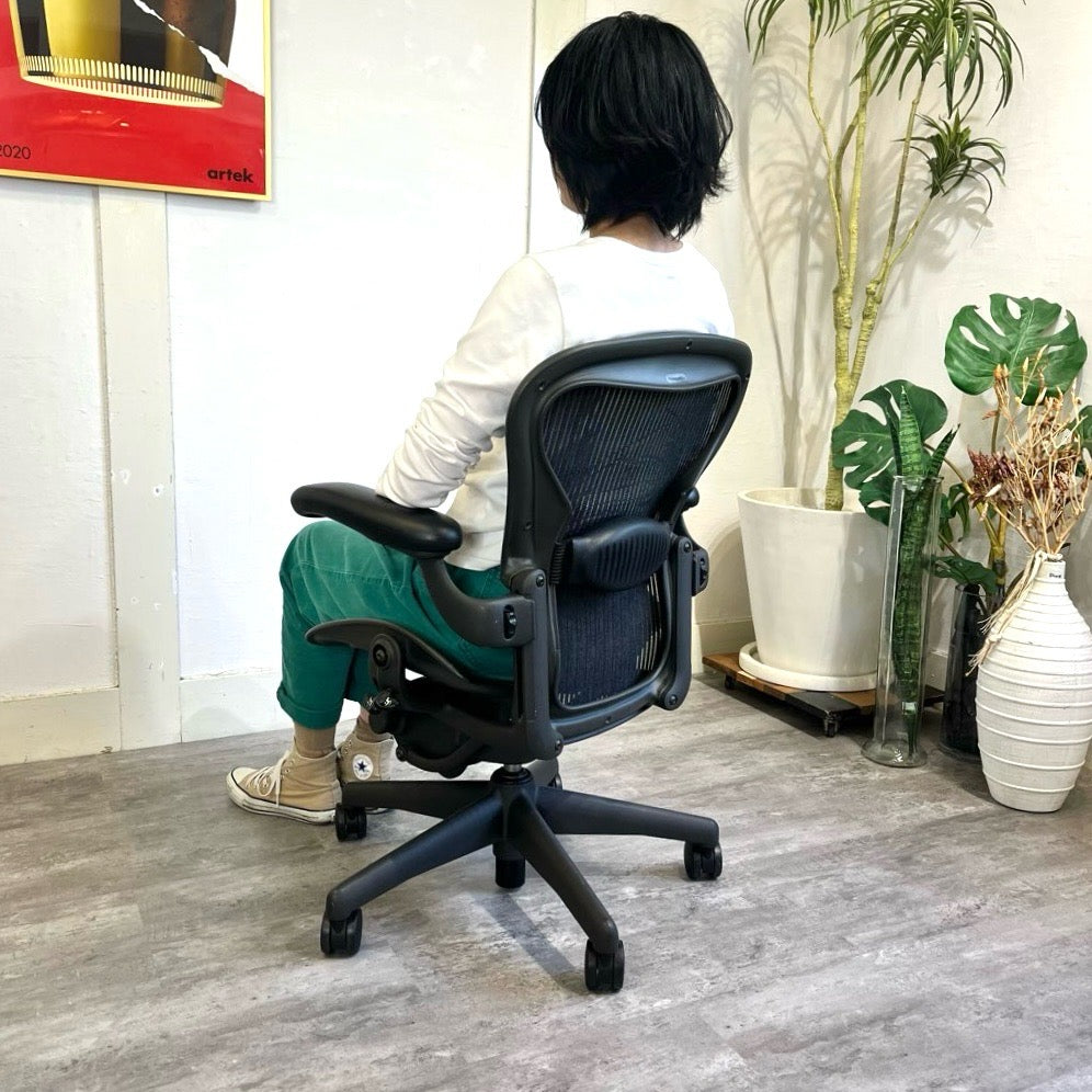 ハーマンミラー / HermanMiller アーロンチェア / Aeron Chairs クラシック ランバーサポート Size A フル装備 中古