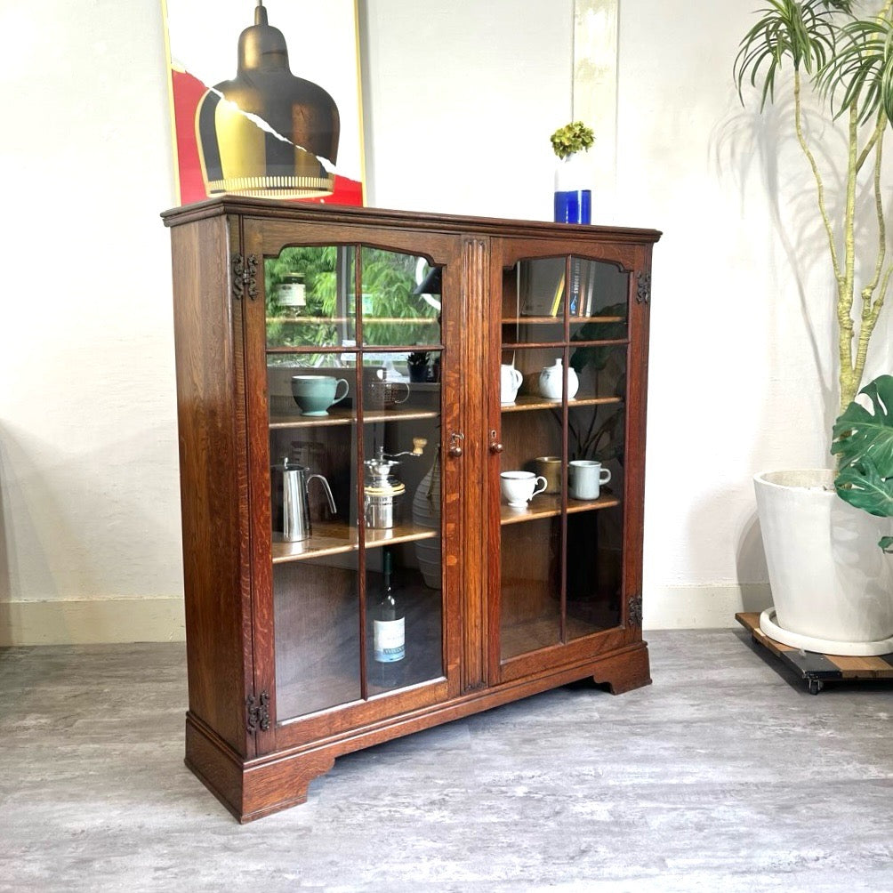 英国 アンティーク カップボード ショーケース 飾り棚 キャビネット