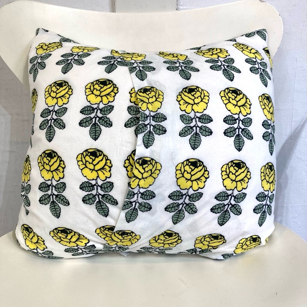 marimekko / マリメッコ ヴィヒキルース / Vihkiruusu クッション 中古