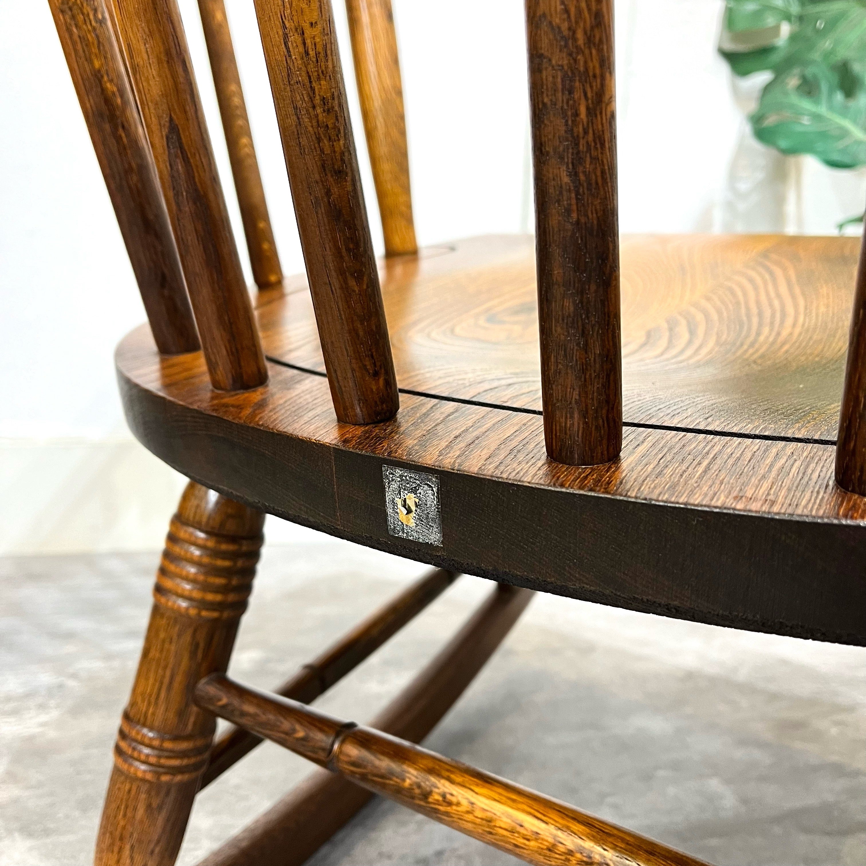 飛騨産業 / HIDA 穂高 ロッキングチェア No.63 キツツキマーク 中古