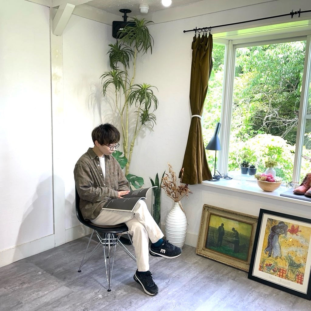 ハーマンミラー / Herman Miller ヴィトラ / Vitra サイドシェルチェア ブラック チャールズ&レイ・イームズ エッフェルベース 中古