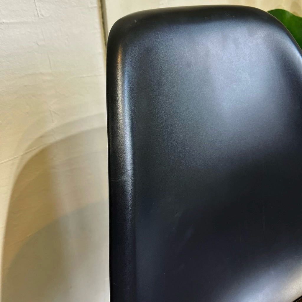 ハーマンミラー / Herman Miller ヴィトラ / Vitra サイドシェルチェア ブラック チャールズ&レイ・イームズ エッフェルベース 中古