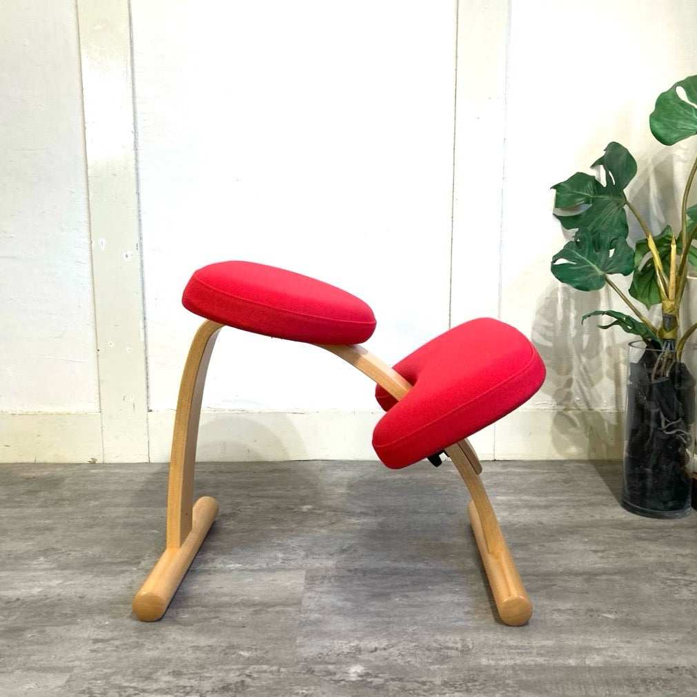 リボ / Rybo バランスチェアイージー レッド キッズチェア 姿勢がよくなる椅子