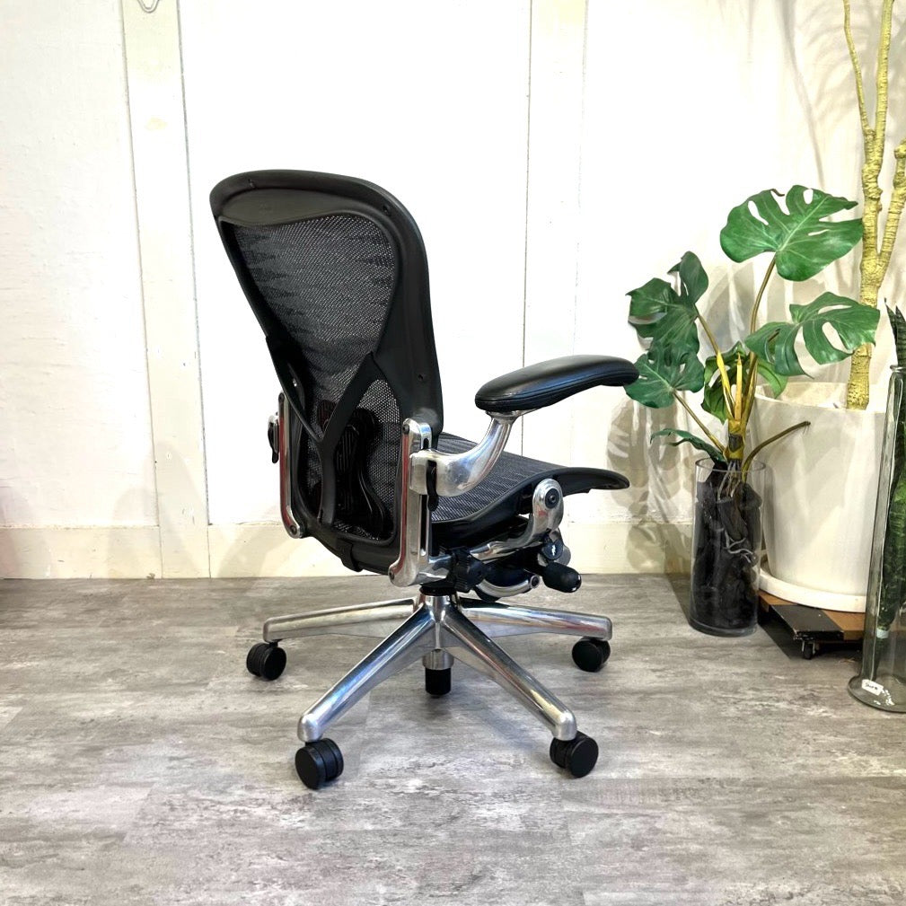 ハーマンミラー / HermanMiller アーロンチェア / Aeron Chairs タキシードブルーブラック ポリッシュドアルミベース クラシック Bサイズ
