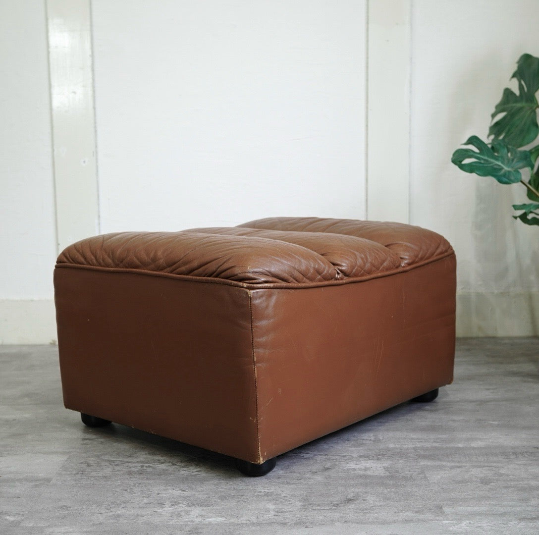 モビリア / mobilia デセデ オットマン 本革 ヴィンテージ