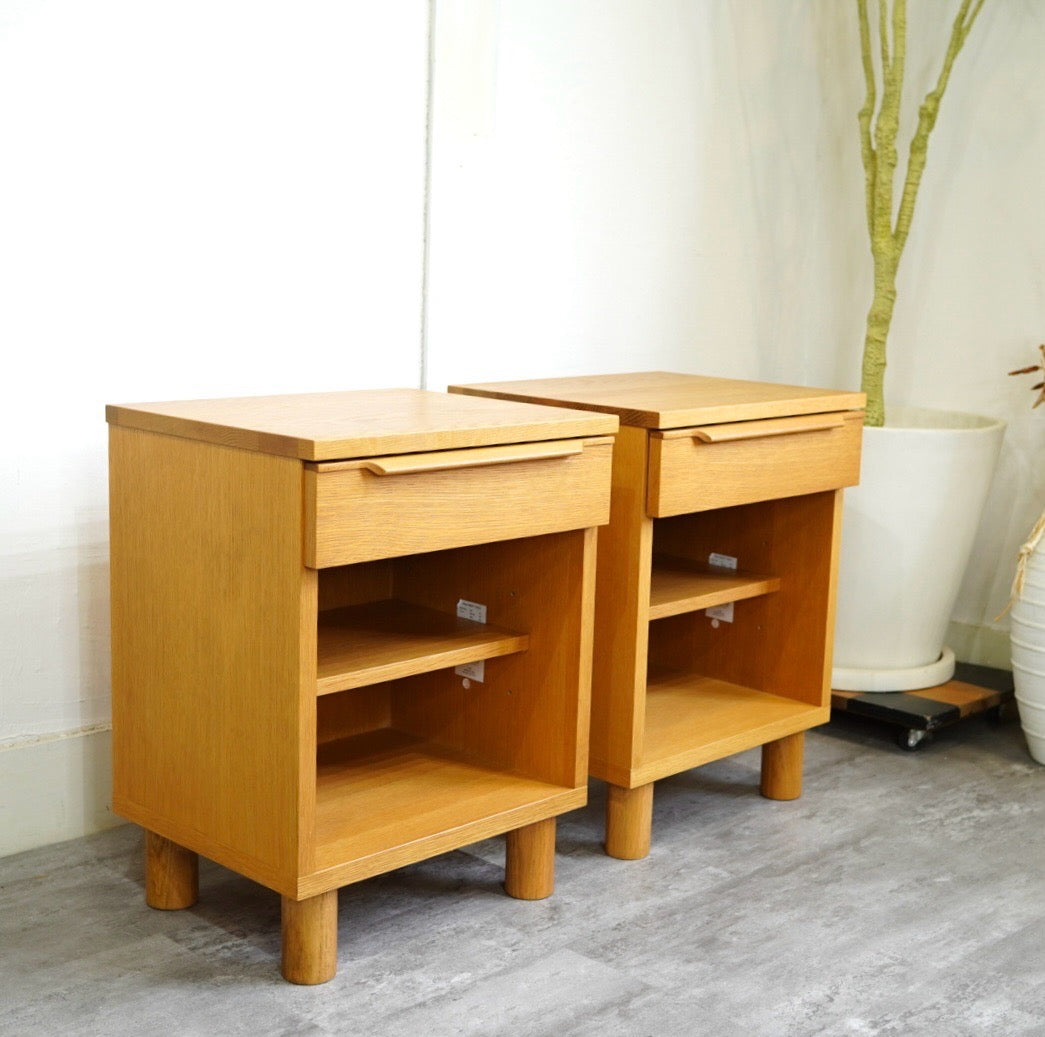 ソース / source サラ / SALA ナイトテーブル サイドテーブル 展示品