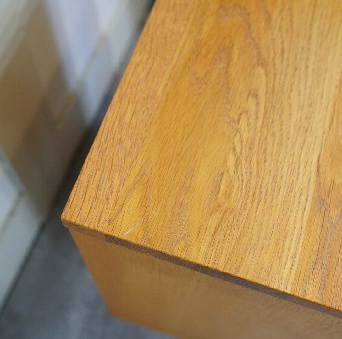 ソース / source サラ / SALA ナイトテーブル サイドテーブル 展示品