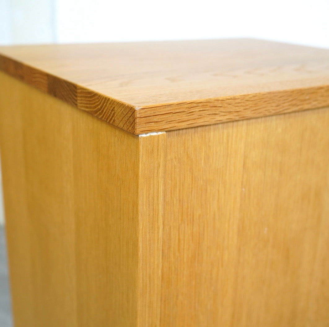 ソース / source サラ / SALA ナイトテーブル サイドテーブル 展示品