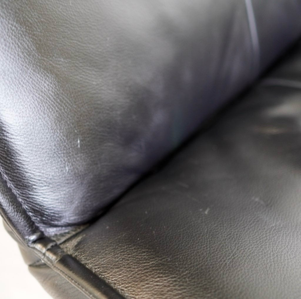 モディ / MODI リクライニングチェア 本革張り ノルウェー