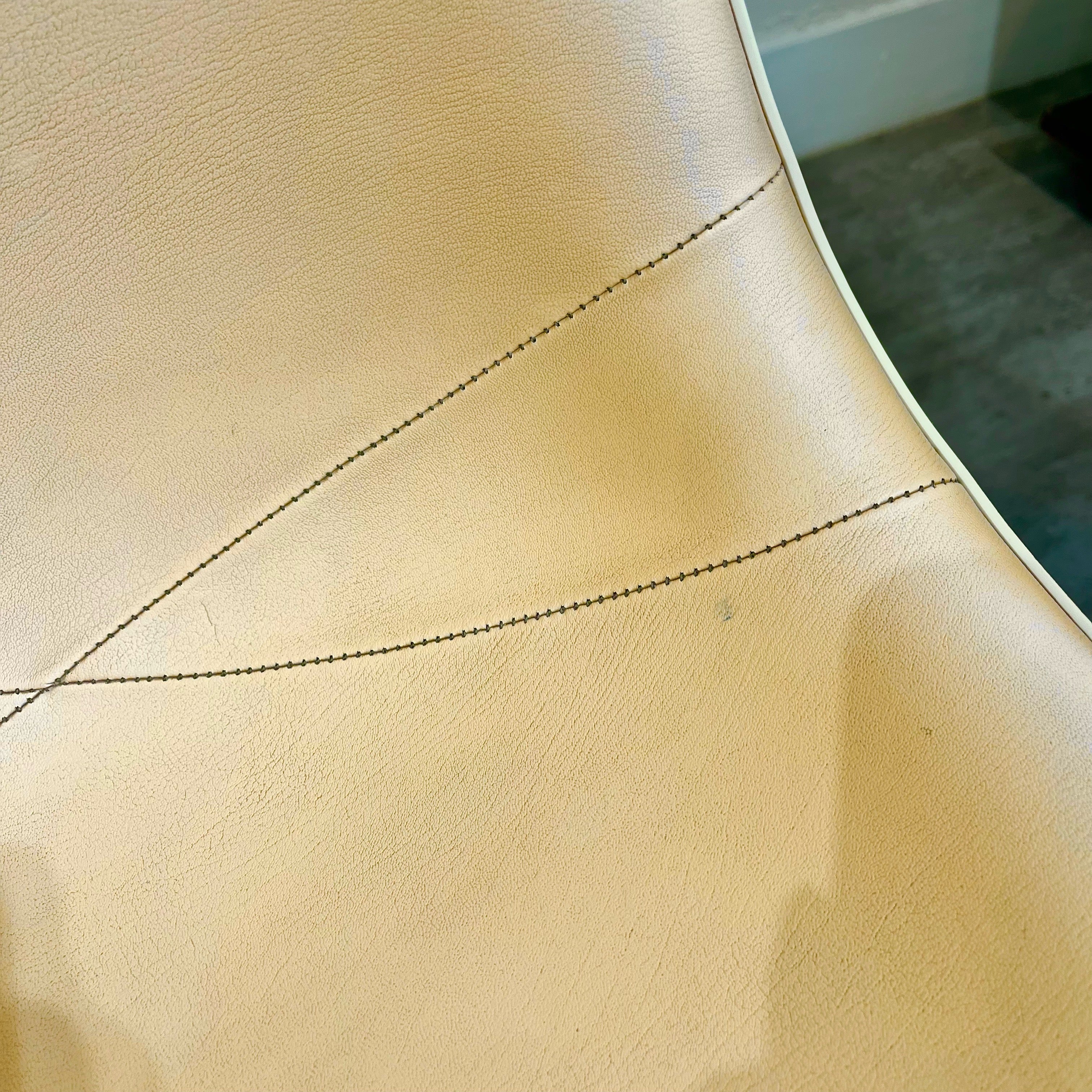 ハーマンミラー / Herman Miller サイドシェルチェア ベージュ エッフェルベース チャールズ&レイ・イームズ ヴィンテージ