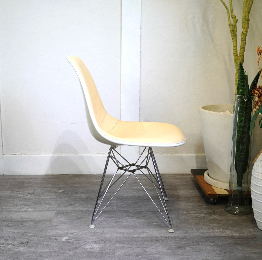 ハーマンミラー / Herman Miller サイドシェルチェア ベージュ エッフェルベース チャールズ&レイ・イームズ ヴィンテージ