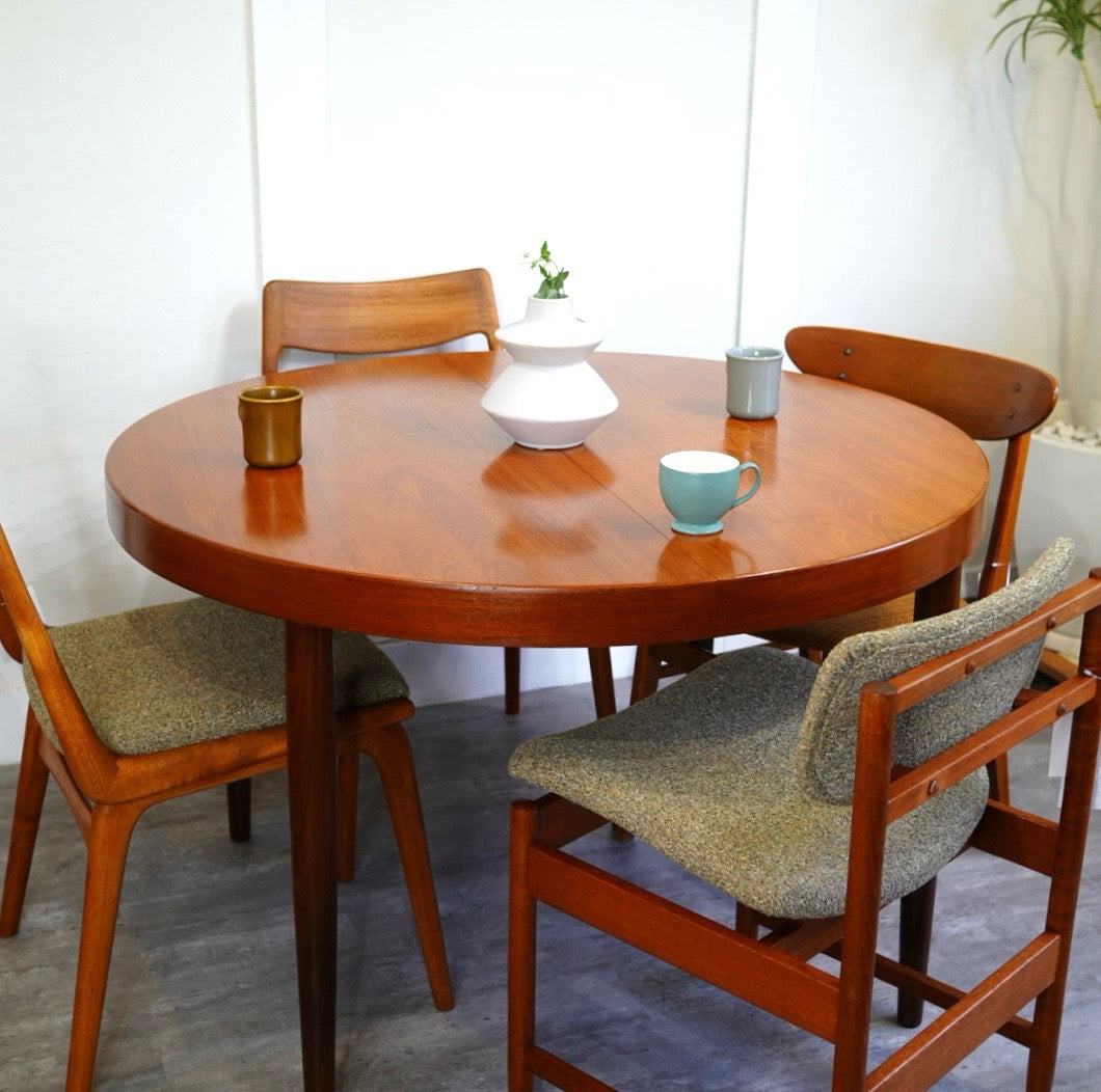 北欧ヴィンテージ エクステンションラウンドテーブル チーク材 デンマーク
