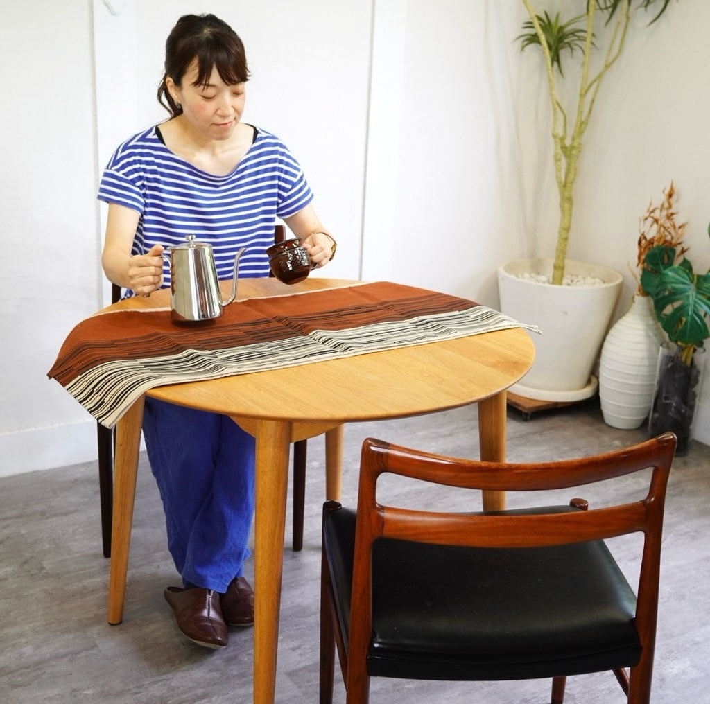 IDC大塚家具 シネマ ダイニングテーブル ラウンドテーブル 中古 1人 