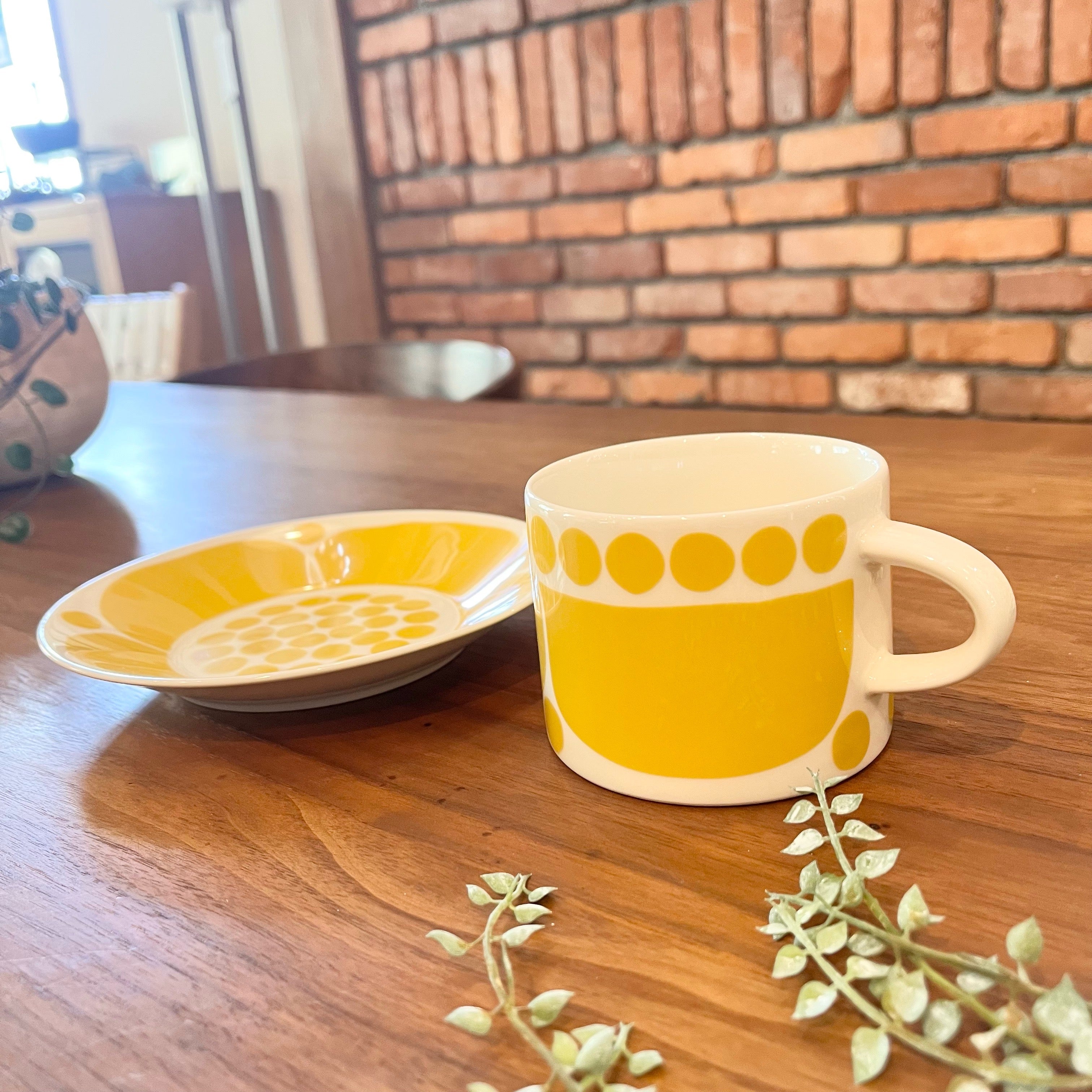 アラビア / ARABIA スンヌイタイ / Sunnuntai カップ&ソーサー イエロー 北欧