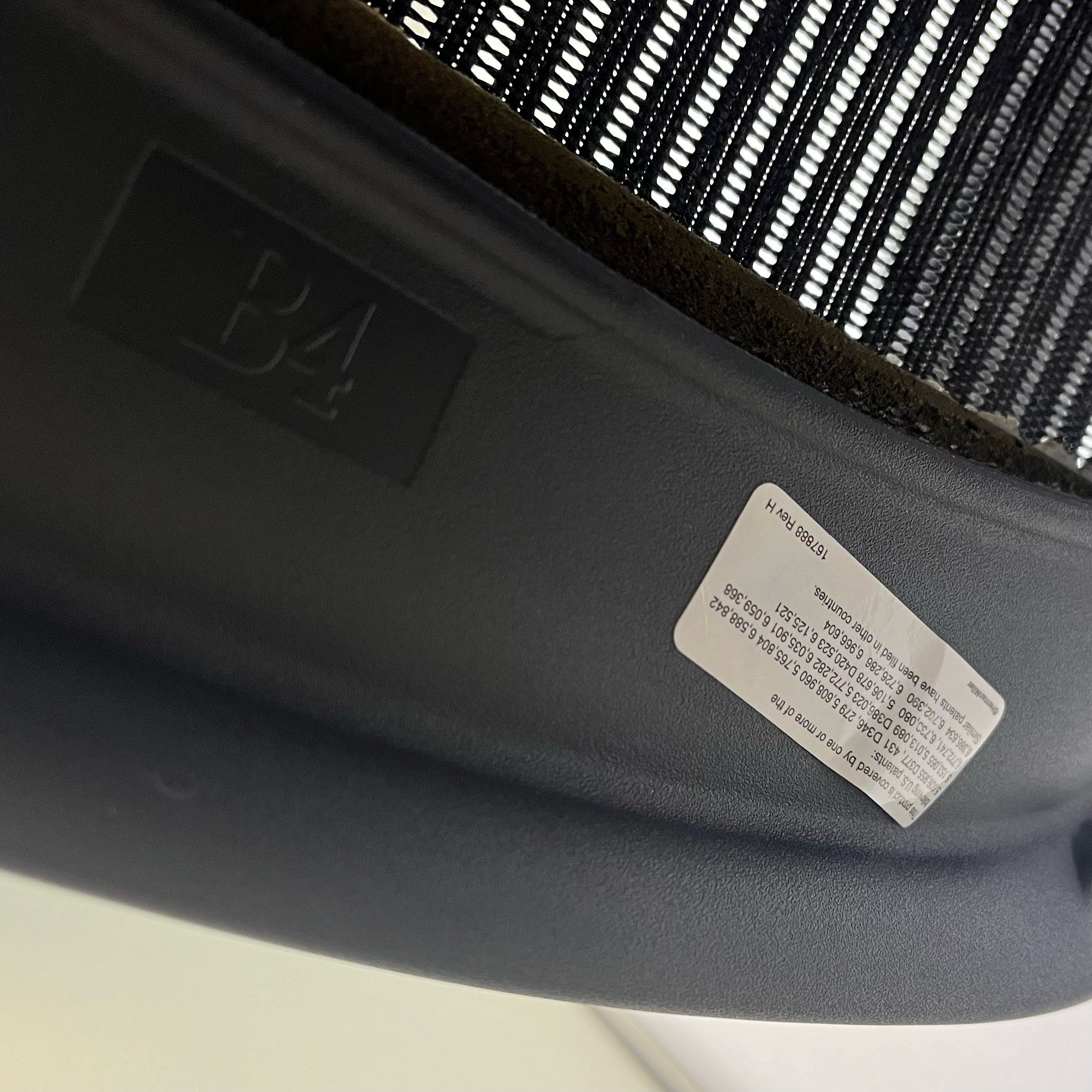 ハーマンミラー / HermanMiller アーロンチェア / Aeron Chairs クラシック Bサイズ
