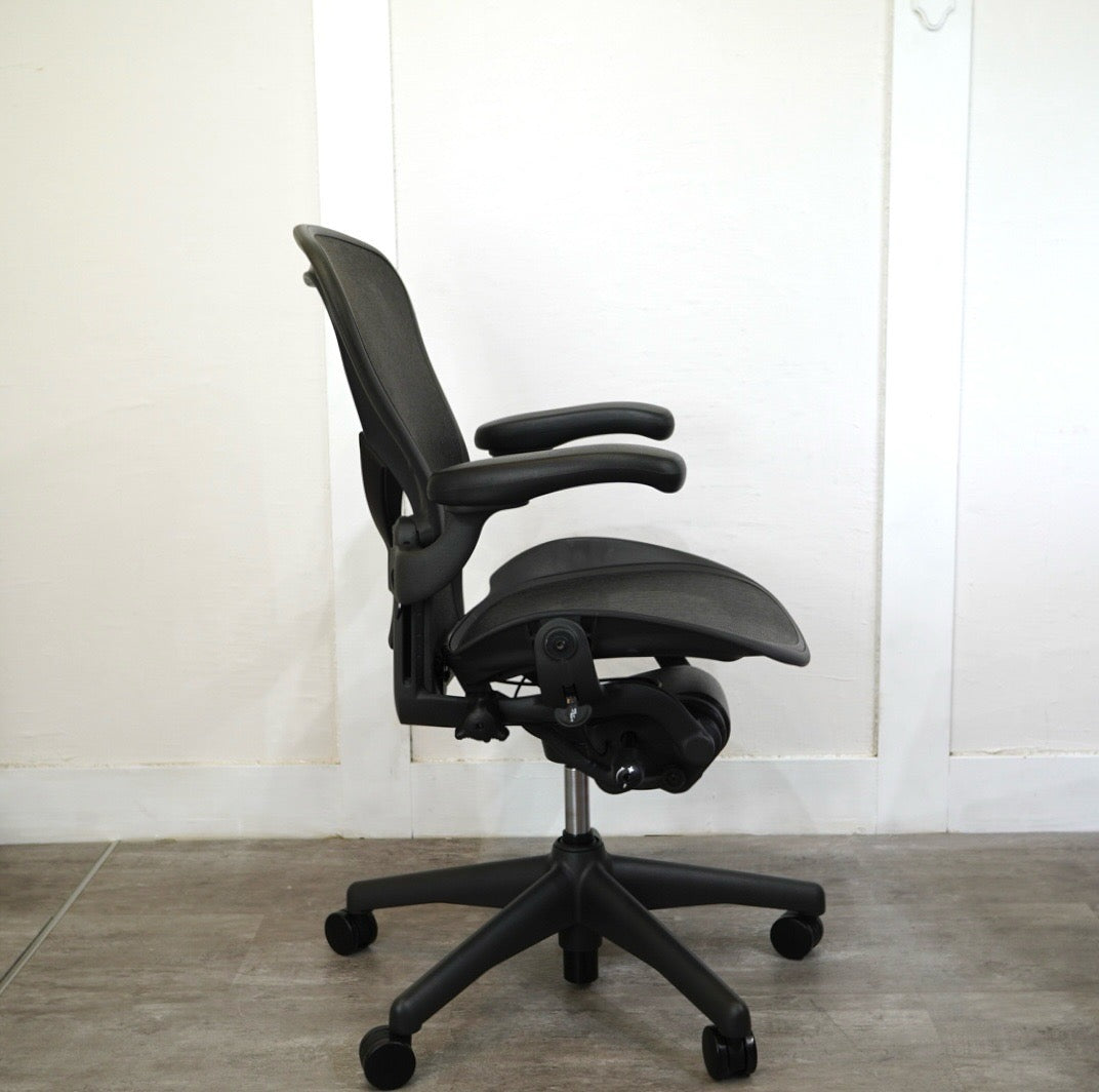 ハーマンミラー / HermanMiller アーロンチェア / Aeron Chairs クラシック Bサイズ
