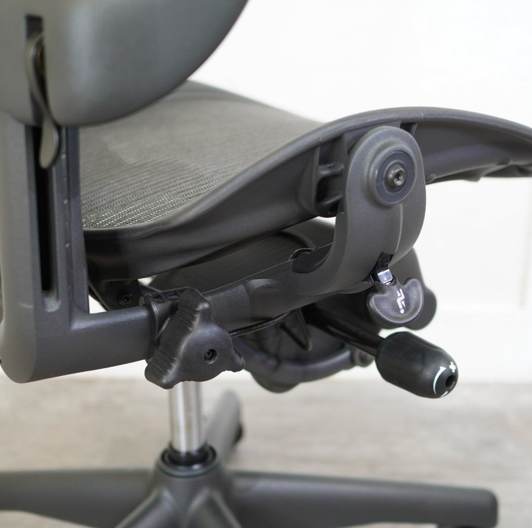 ハーマンミラー / HermanMiller アーロンチェア / Aeron Chairs クラシック Bサイズ