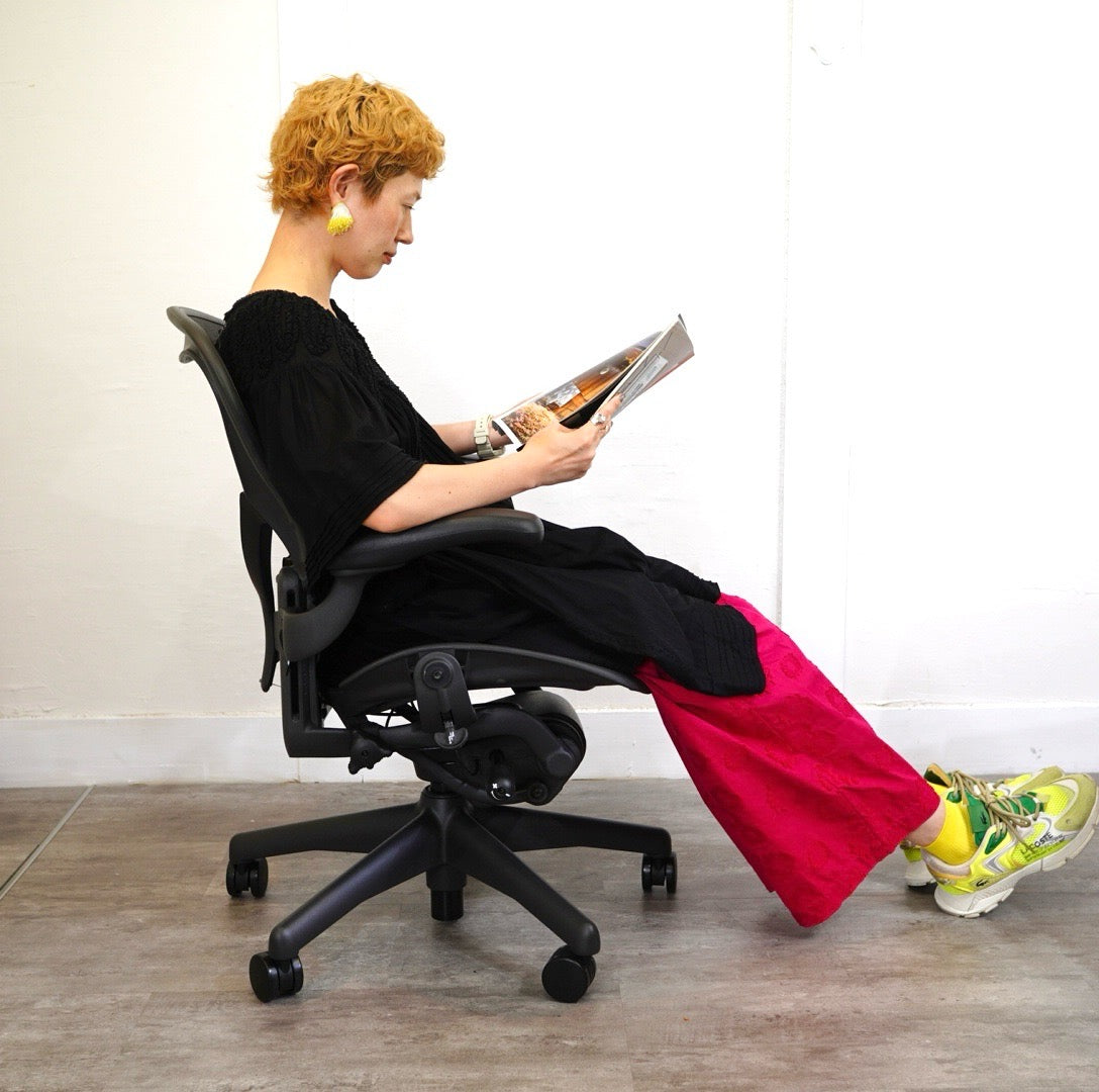ハーマンミラー / HermanMiller アーロンチェア / Aeron Chairs クラシック Bサイズ