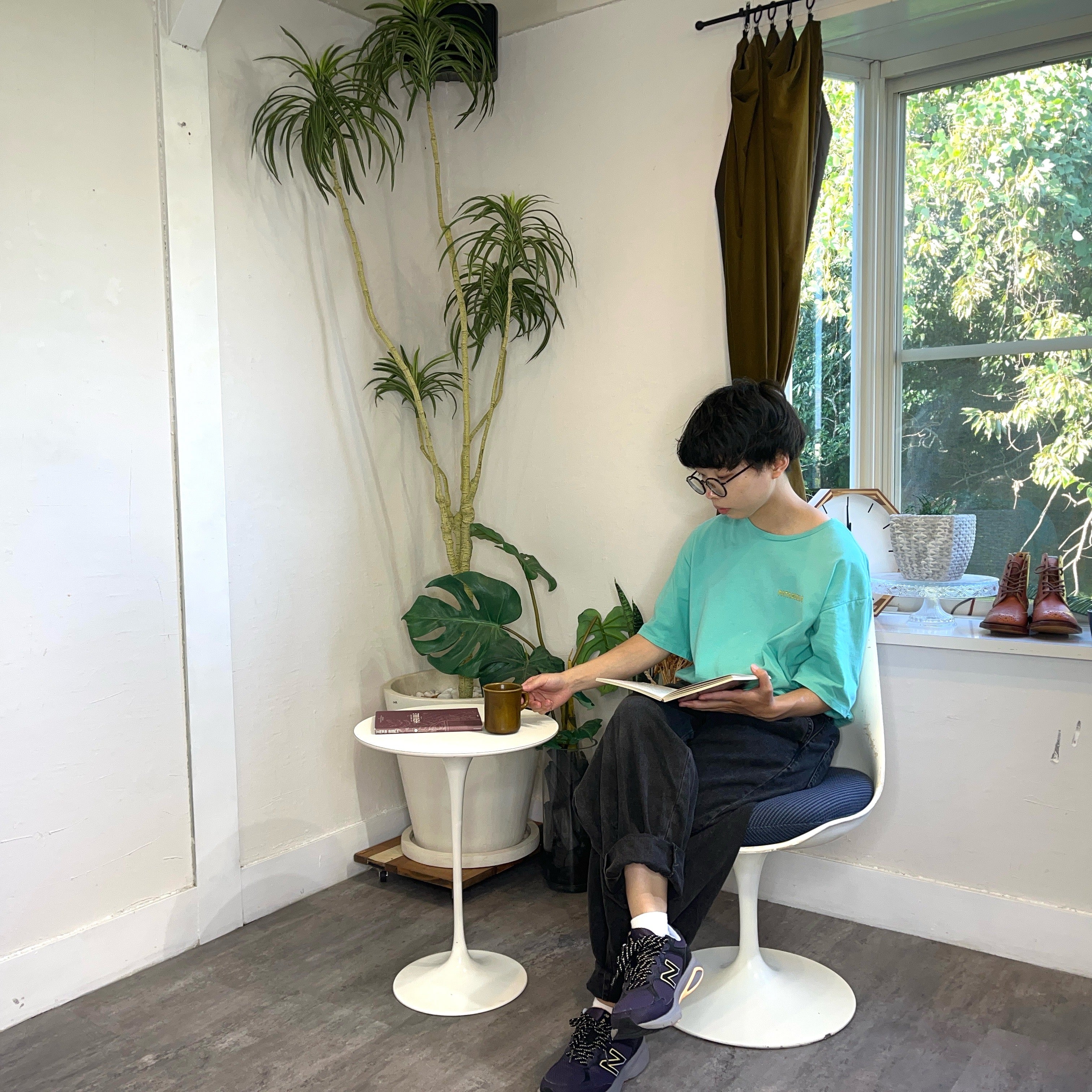 ノル / Knoll チューリップテーブル コーヒーテーブル サイドテーブル 直径40cm エーロサーリネン ラウンド ロゴシールあり