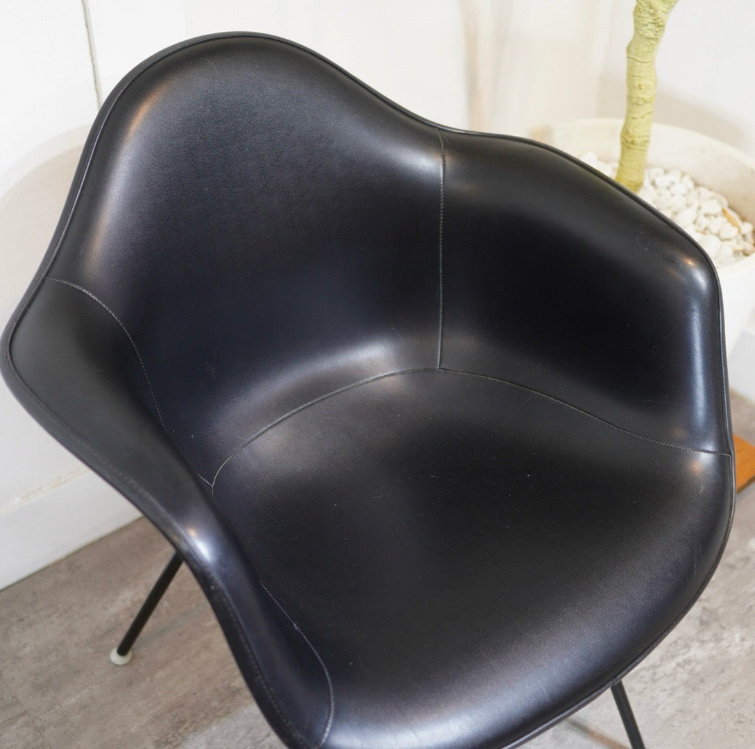 ハーマンミラー / Herman Miller アームシェルチェア ナウガレザー ブラック Hベース チャールズ&レイ・イームズ ヴィンテージ