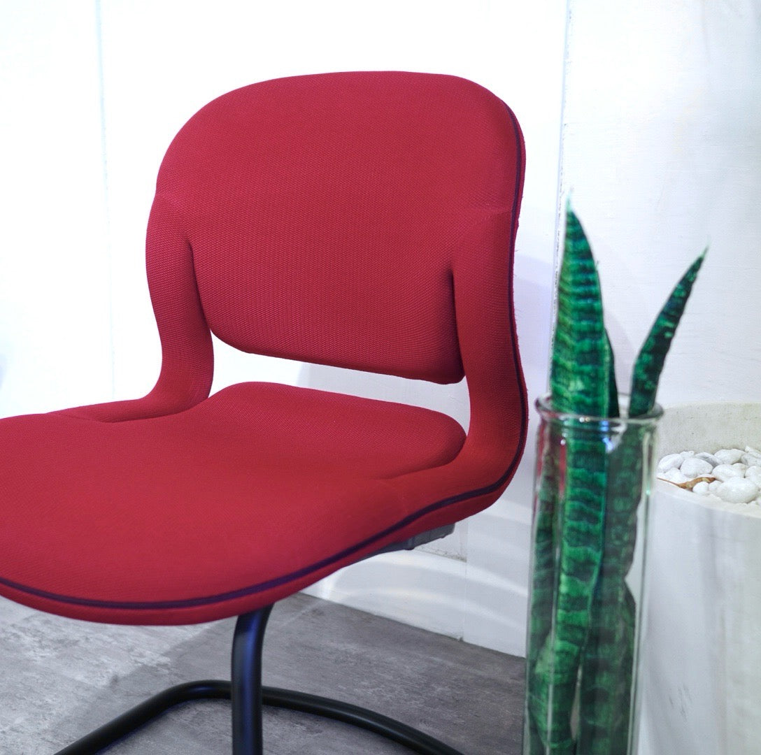 ハーマンミラー / Herman Miller エクアチェア カンチレバー レッド