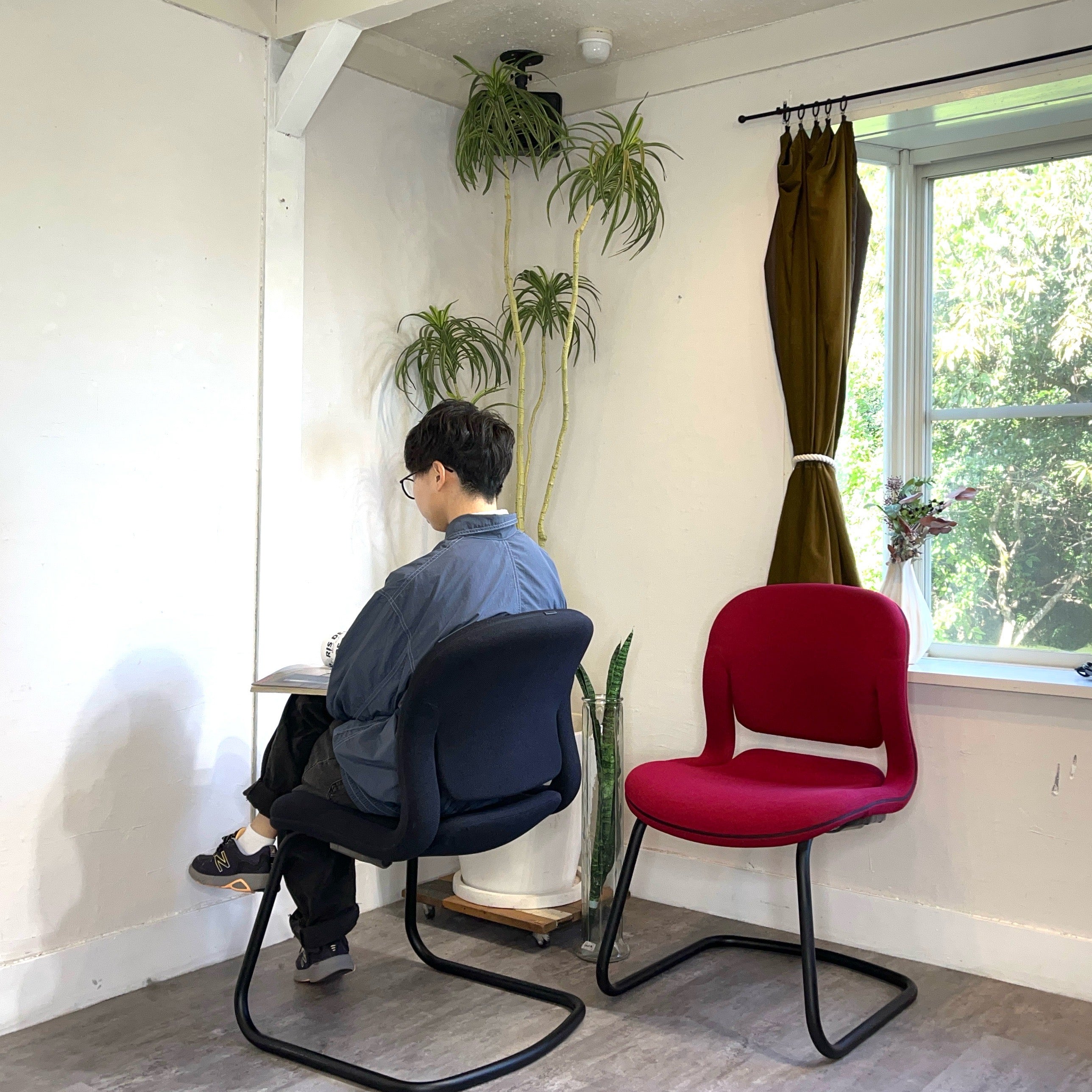 ハーマンミラー / Herman Miller エクアチェア カンチレバー ブラック