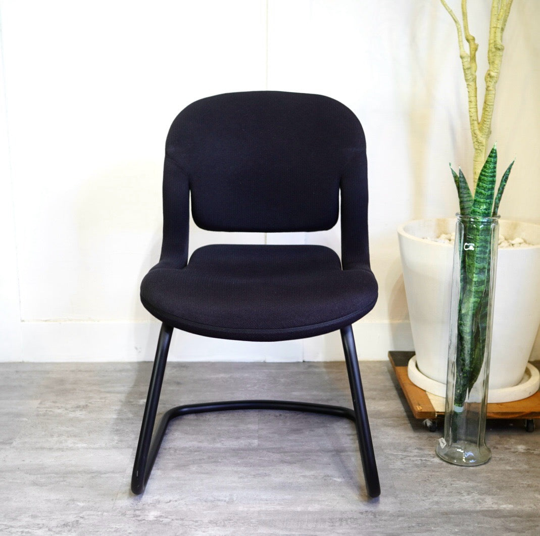 ハーマンミラー / Herman Miller エクアチェア カンチレバー ブラック 