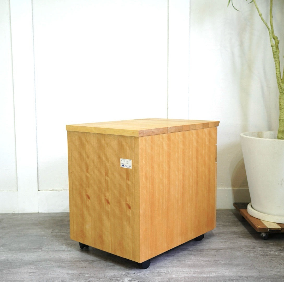 シャルドネ / CHARDONNAY アッサム デスクワゴン