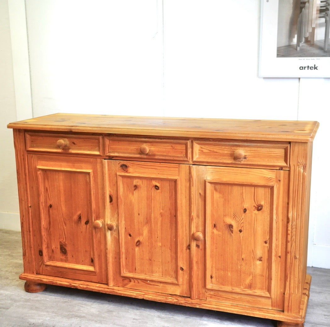 ダニッシュカントリー カップボード 食器棚 デンマーク ヴィンテージ