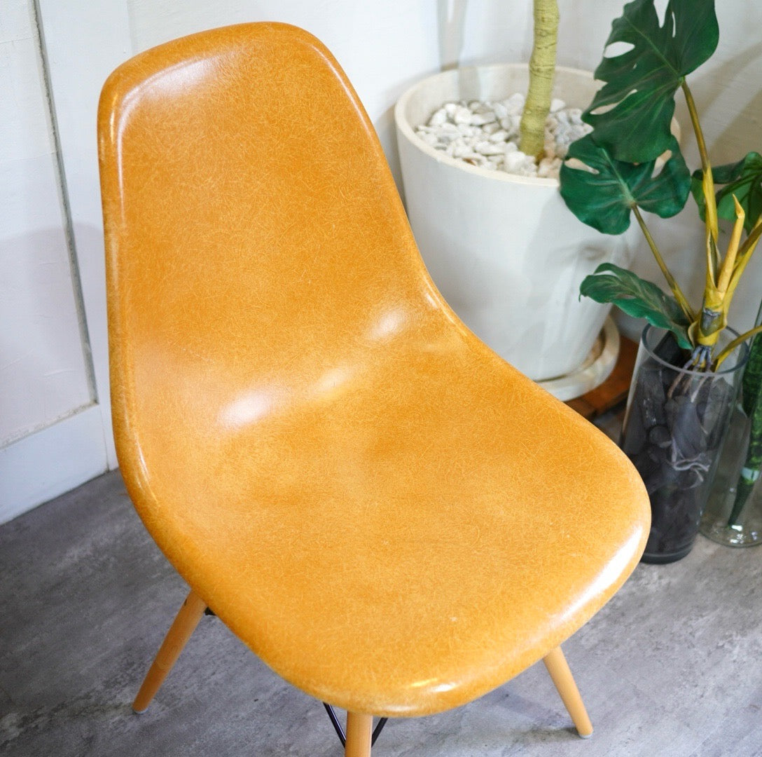 ハーマンミラー / Herman Miller サイドシェルチェア FRP ドゥエルレッグ チャールズ&レイ・イームズ ヴィンテージ