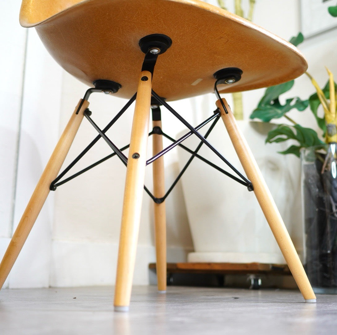 ハーマンミラー / Herman Miller サイドシェルチェア FRP ドゥエルレッグ チャールズ&レイ・イームズ ヴィンテージ