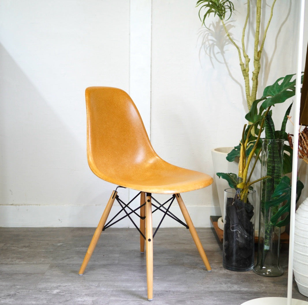 ハーマンミラー / Herman Miller サイドシェルチェア FRP ドゥエルレッグ チャールズ&レイ・イームズ ヴィンテージ