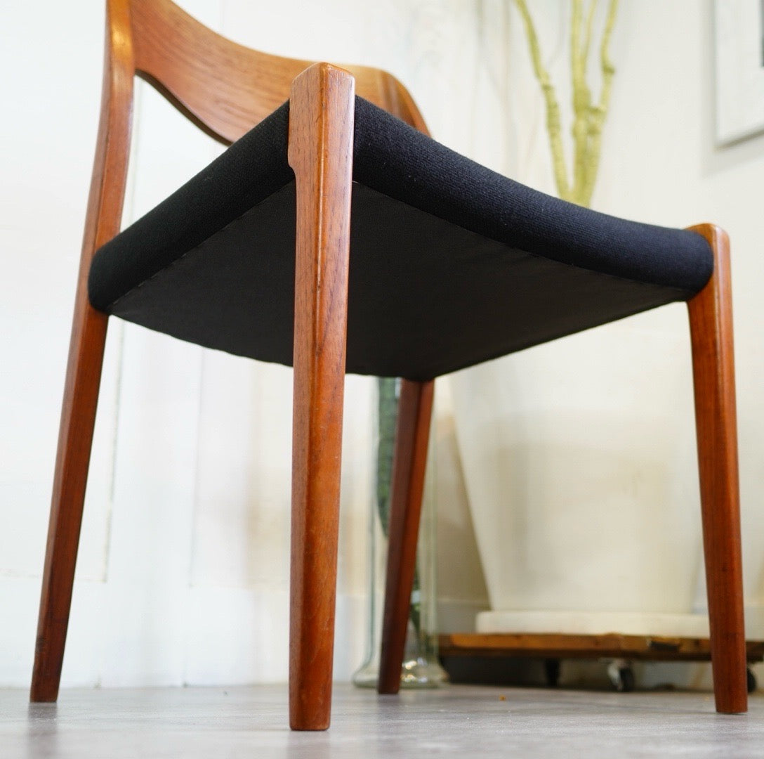 J・L・モラー / J.L.Moller Model No. 71 ダイニングチェア ニールス・O・モラー/Niels O.Moller チーク デンマーク ヴィンテージ