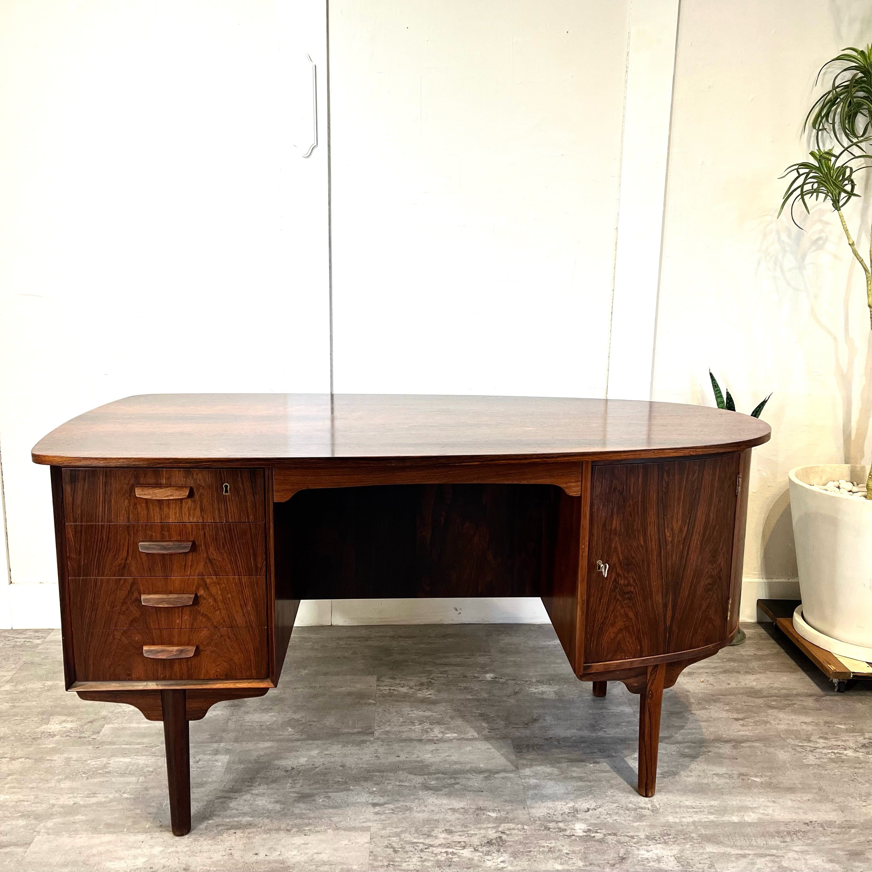 キドニーデスク 両袖デスク ローズウッド 北欧デンマーク ヴィンテージ